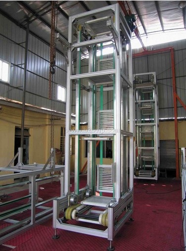 垂直提升機(jī)