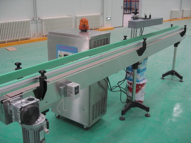 鏈板輸送機(jī)